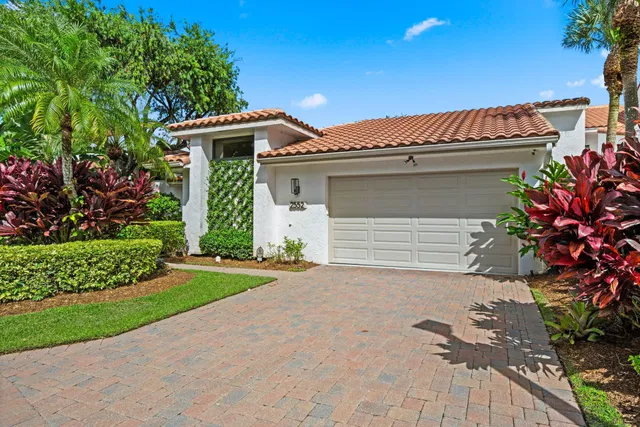 Windsor Way Residence photo 30