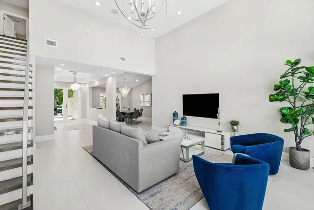 Residence photo 17