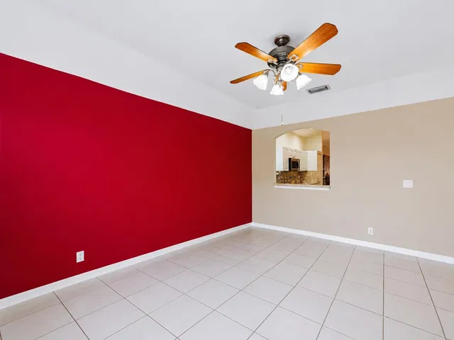 Residence photo 5