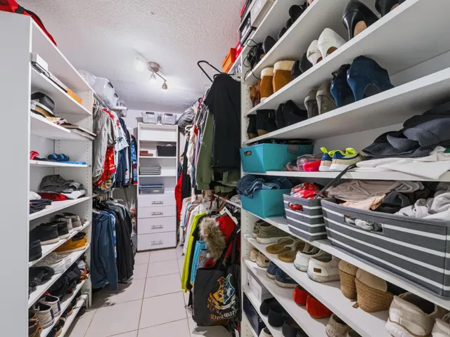Residence photo 24