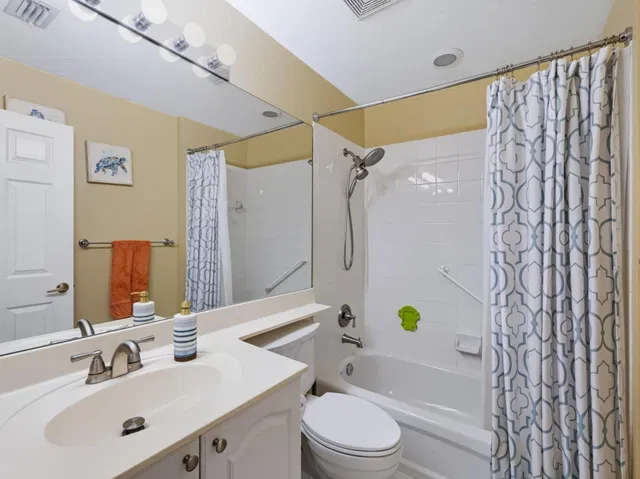 Residence photo 30