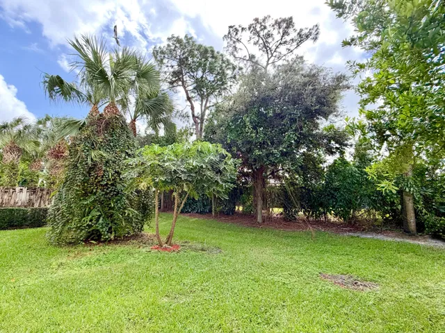  Residence photo 5