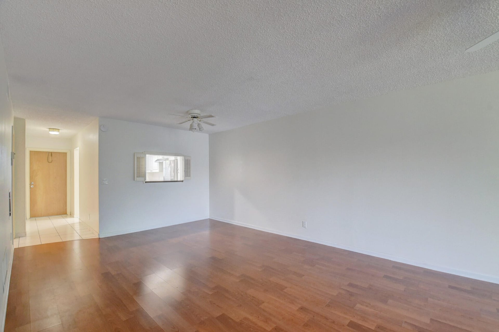 Unit 408 photo 11