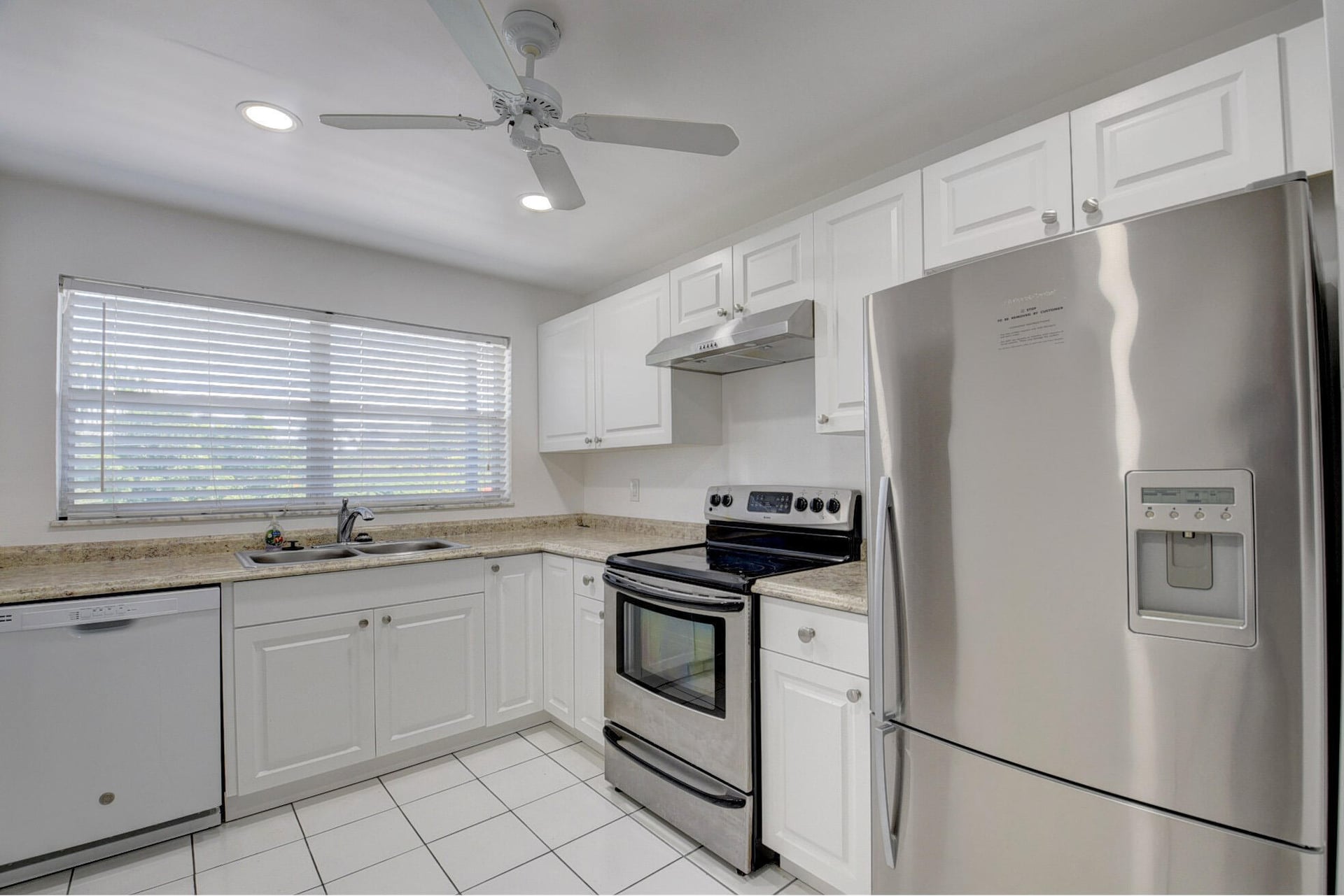 Unit 408 photo 15