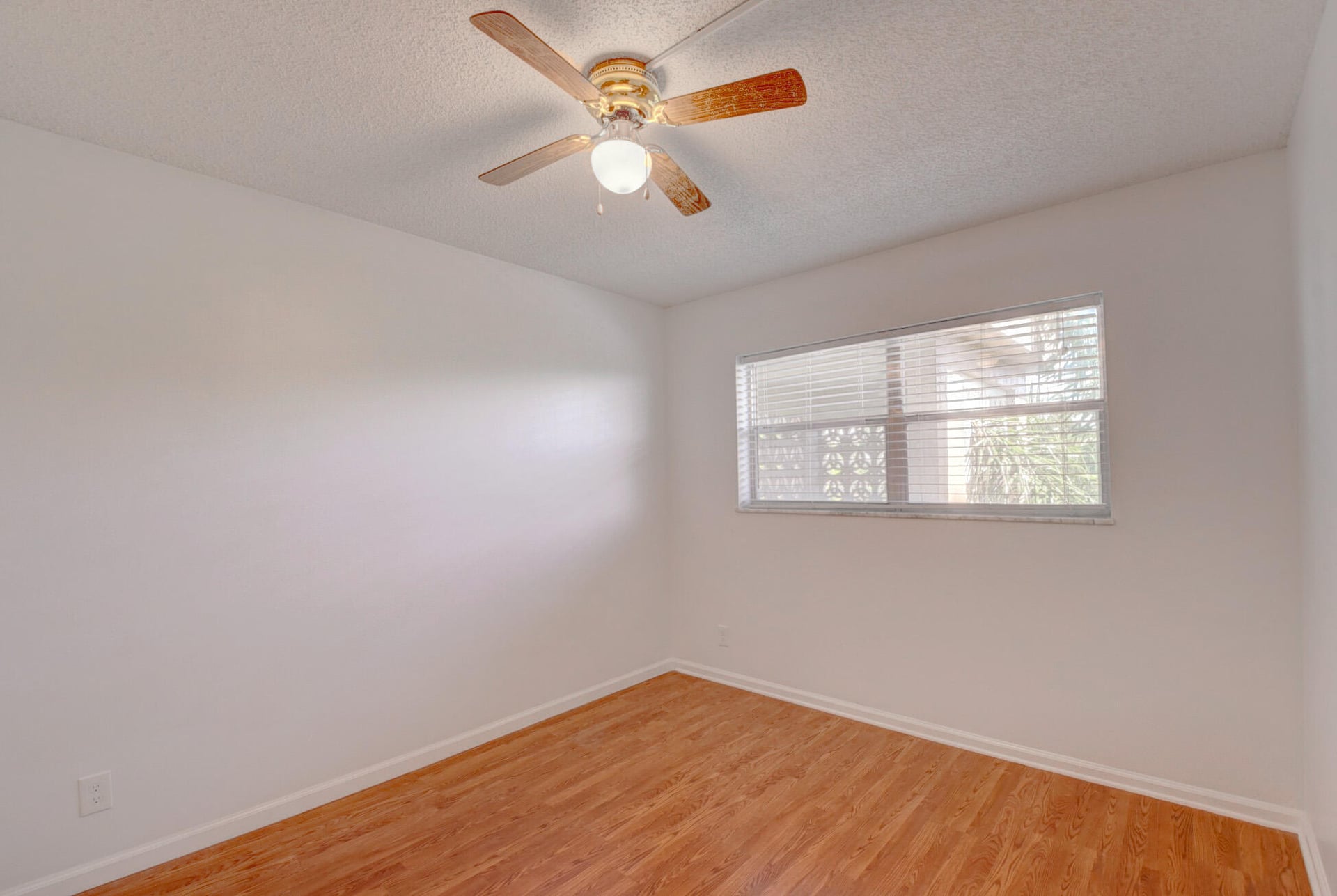 Unit 408 photo 17