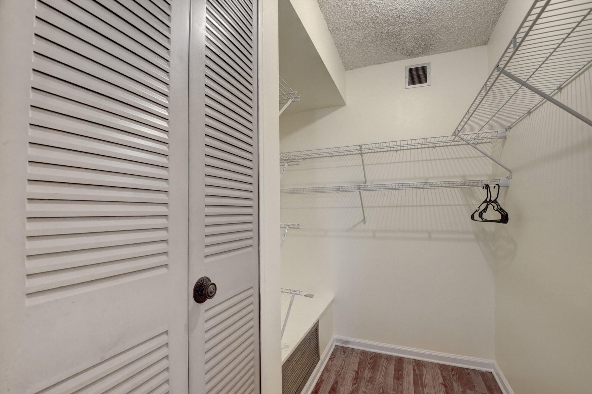 Unit 408 photo 22