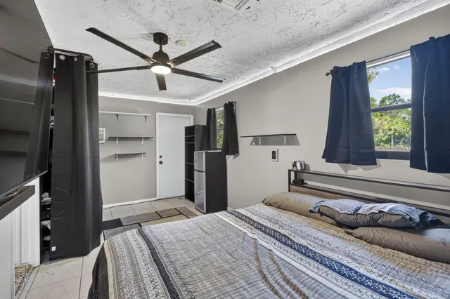 Residence photo 23