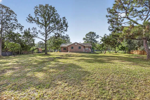 Residence photo 31