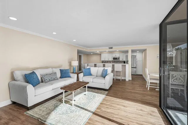 Unit 4505 photo 11