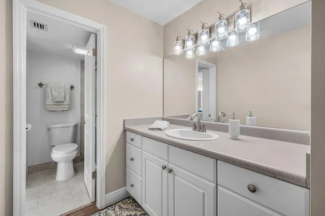 Unit 4505 photo 18