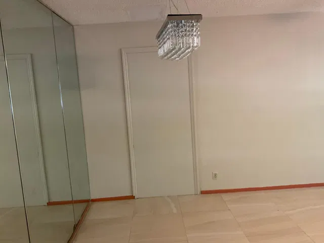  Residence photo 4