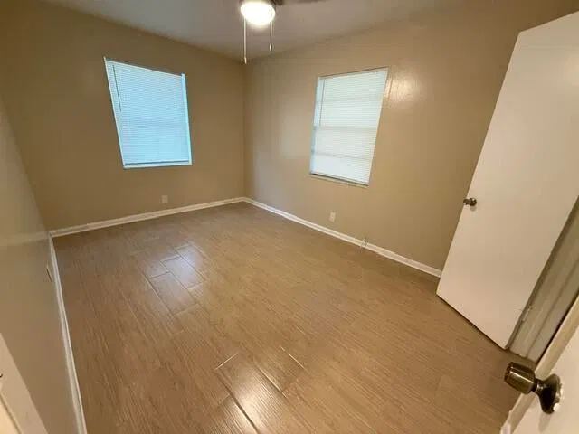  Residence photo 8