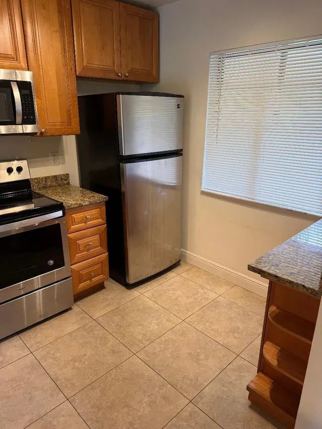 Unit 203 photo 3