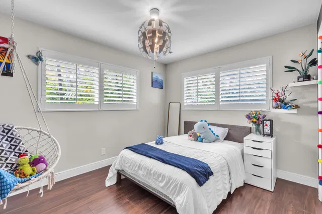 Residence photo 12
