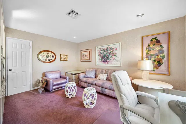  Residence photo 20