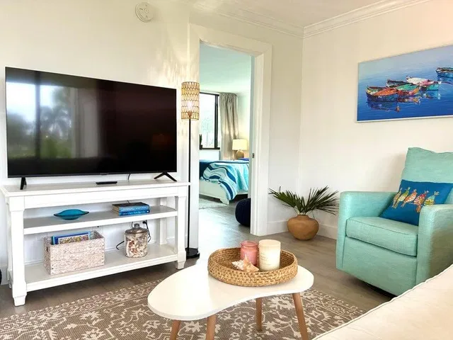 Unit 106M1 photo 3