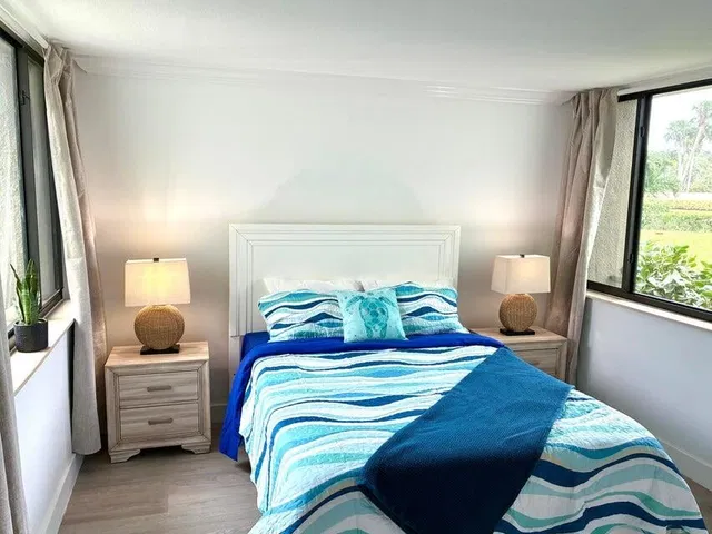 Unit 106M1 photo 9