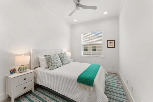 Residence photo 17