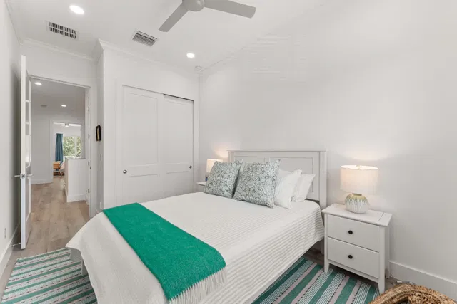 Residence photo 18