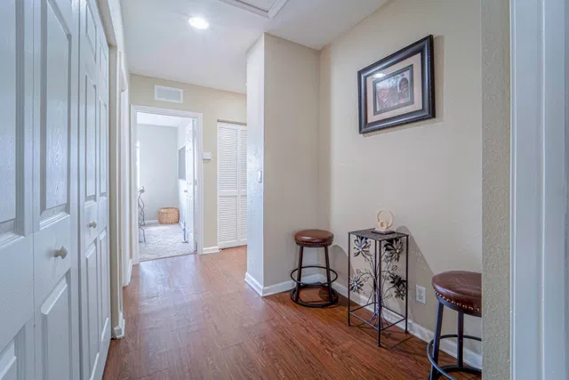 Residence photo 18