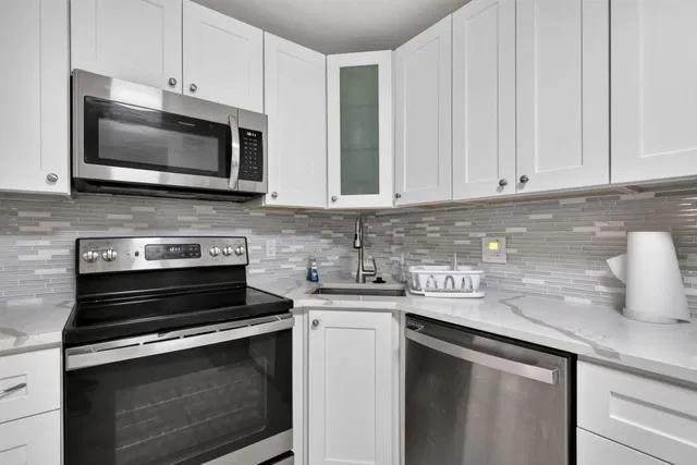 Unit B1 photo 12