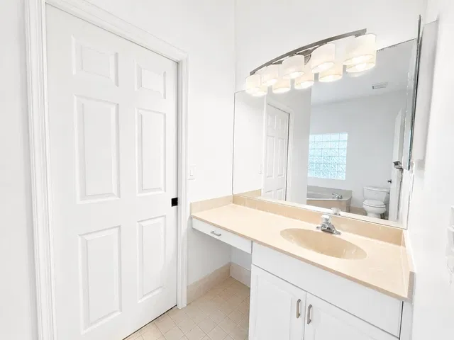 Residence photo 11