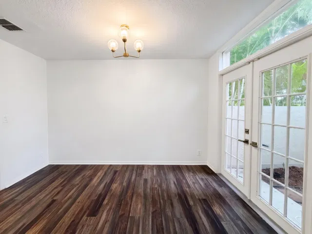 Residence photo 15