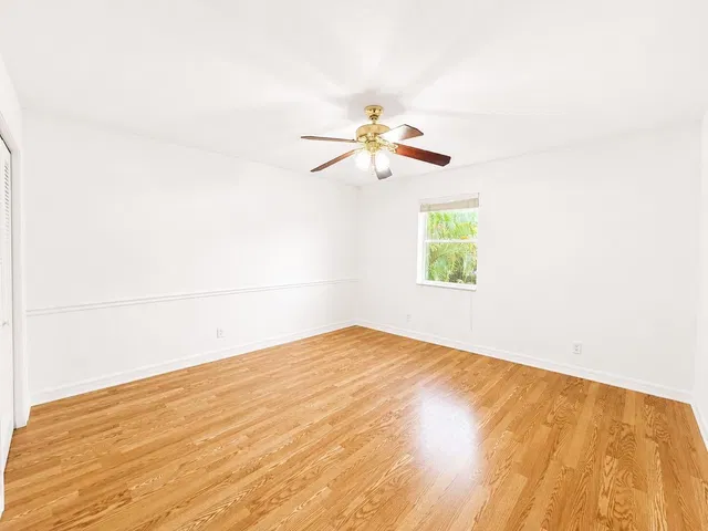 Residence photo 32