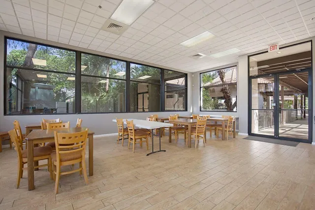 Residence photo 62