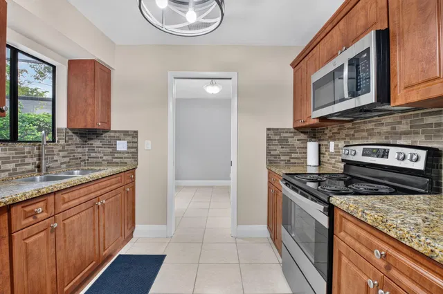 Residence photo 13