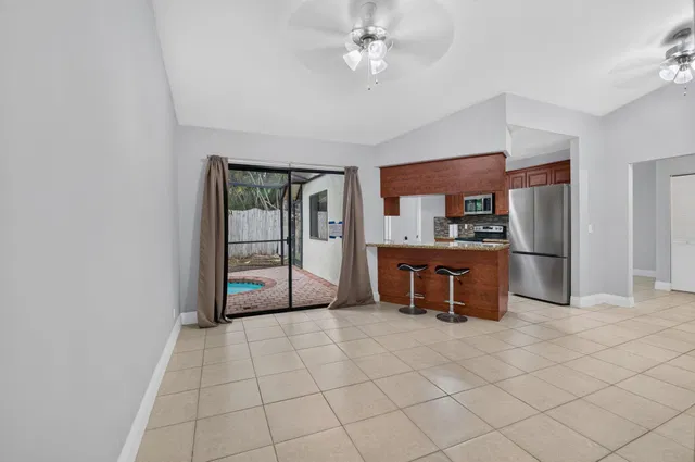 Residence photo 15