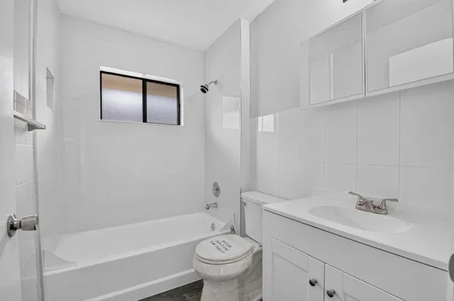 Residence photo 30