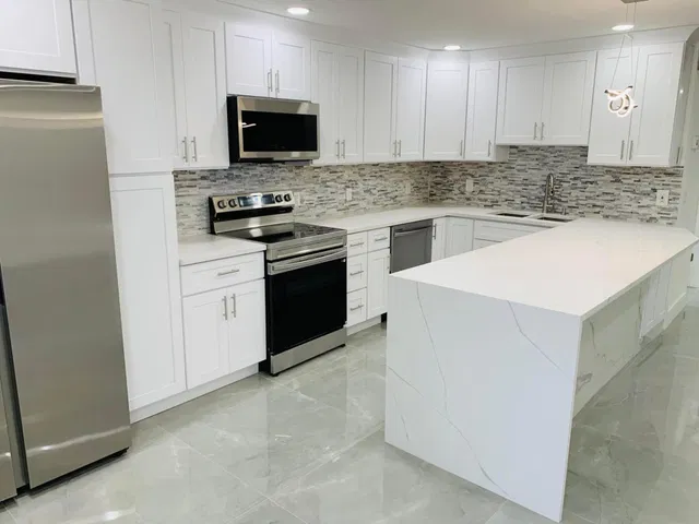 Residence photo 3
