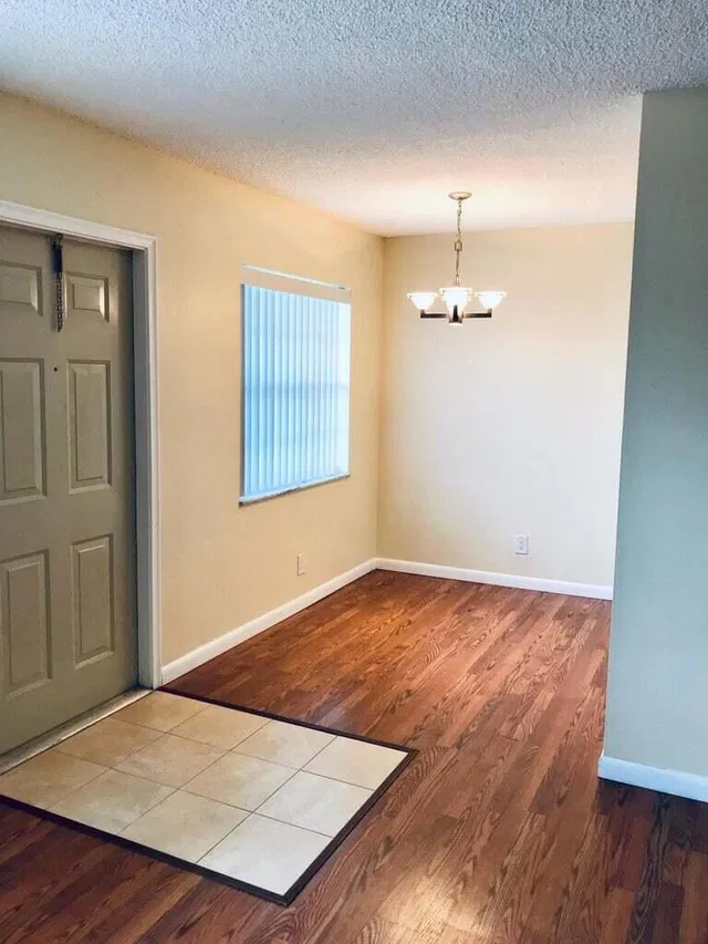 Unit 219 photo 6