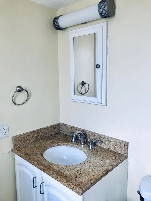 Unit 219 photo 9