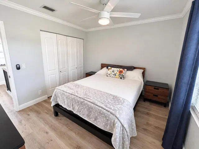  Unit 1560 photo 5
