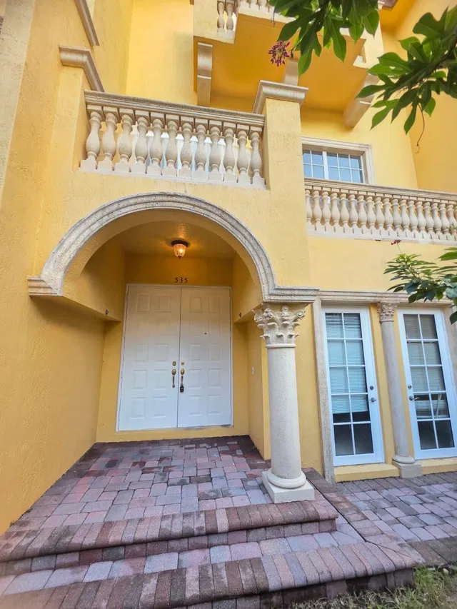 Residence photo 4