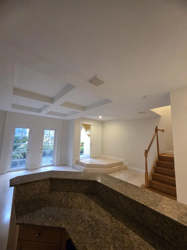 Residence photo 11