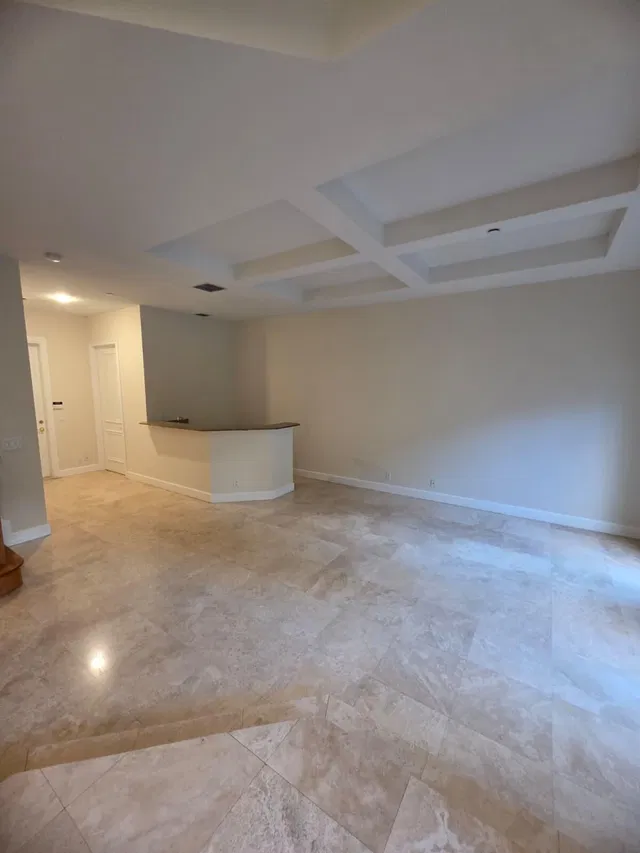 Residence photo 15