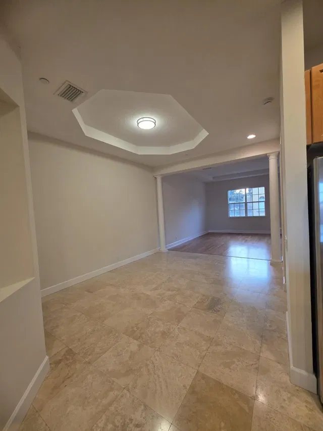 Residence photo 34