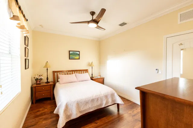 Residence photo 26