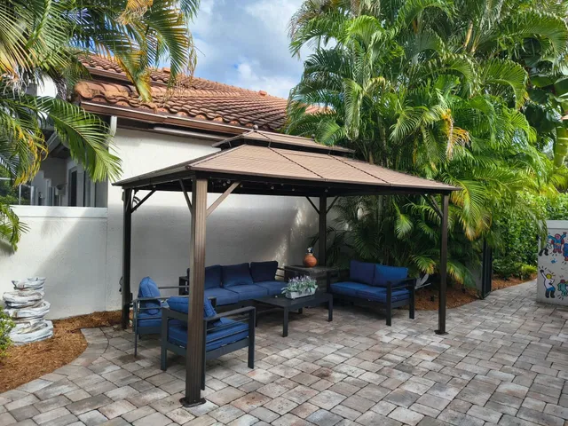Residence photo 5