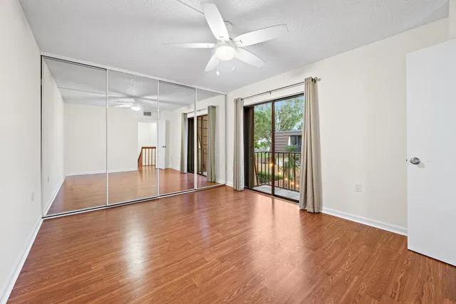 Residence photo 17