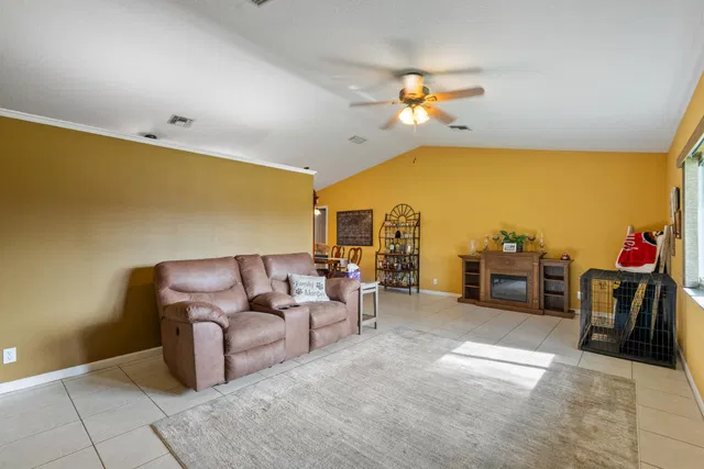 Residence photo 7