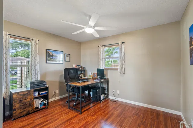 Residence photo 19