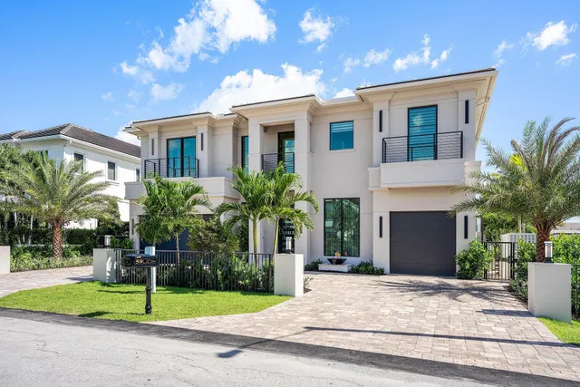 Golden Harbour Residence photo 2