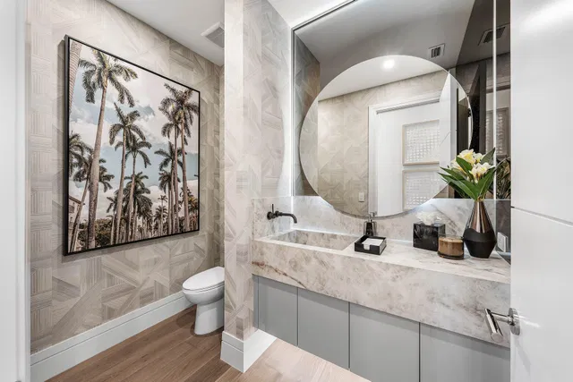 Golden Harbour Residence photo 10