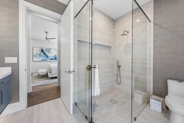 Golden Harbour Residence photo 28