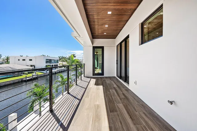 Golden Harbour Residence photo 42