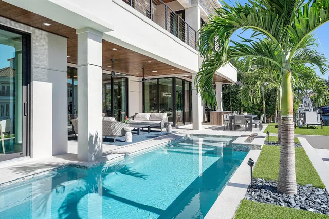Golden Harbour Residence photo 43